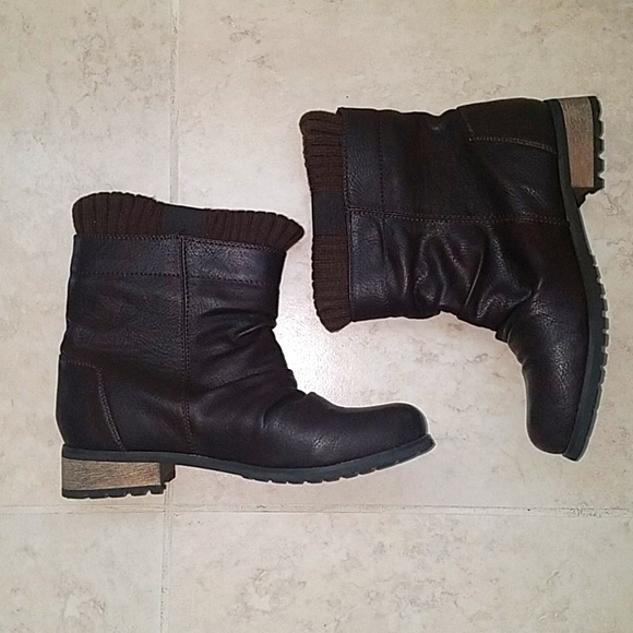 New Cathy Jean boots - Picture 2 of 4